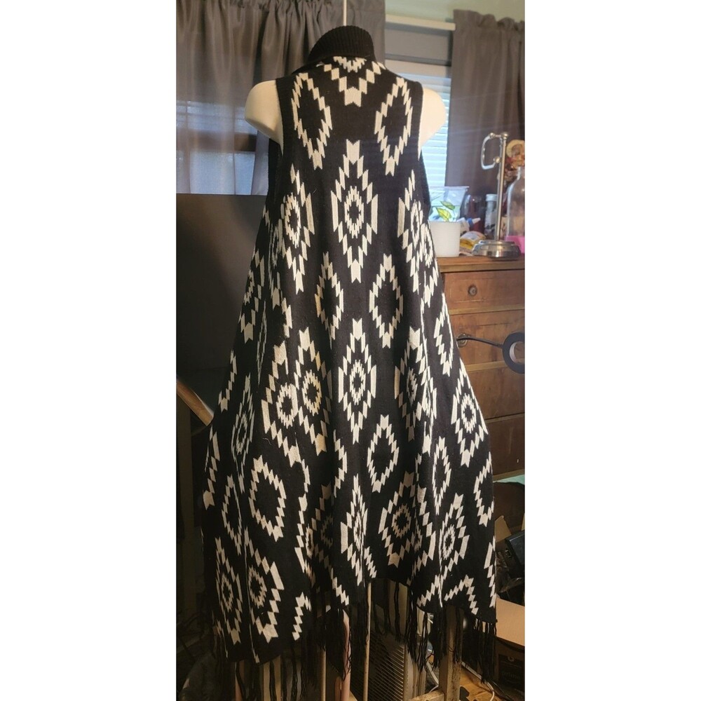 Cape/Shawls By Moonlight Sz Small